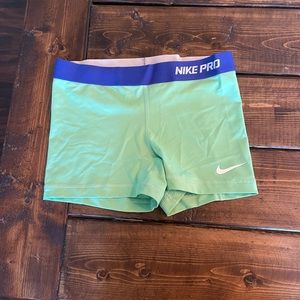 Dri fit Nike pros
